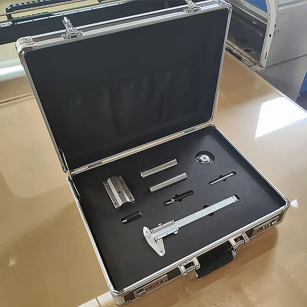 模具錐頂座測繪實訓臺(圖1) 模具錐頂座測繪實訓臺,蓄冷空調制冷實訓裝置